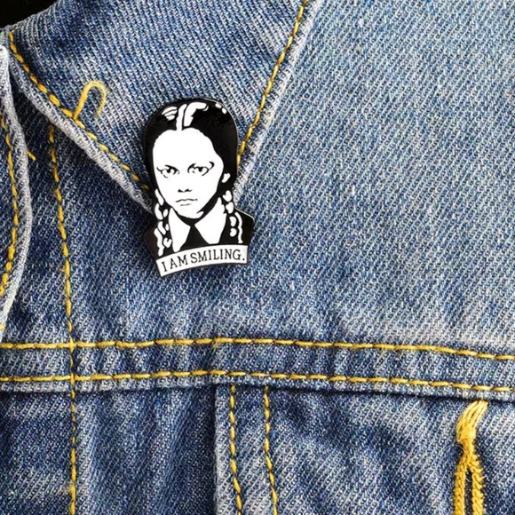 🔥NEW Pin - Picture 3 of 3